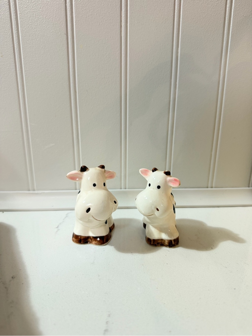 Vintage Ceramic Cow Salt & Pepper Shakers